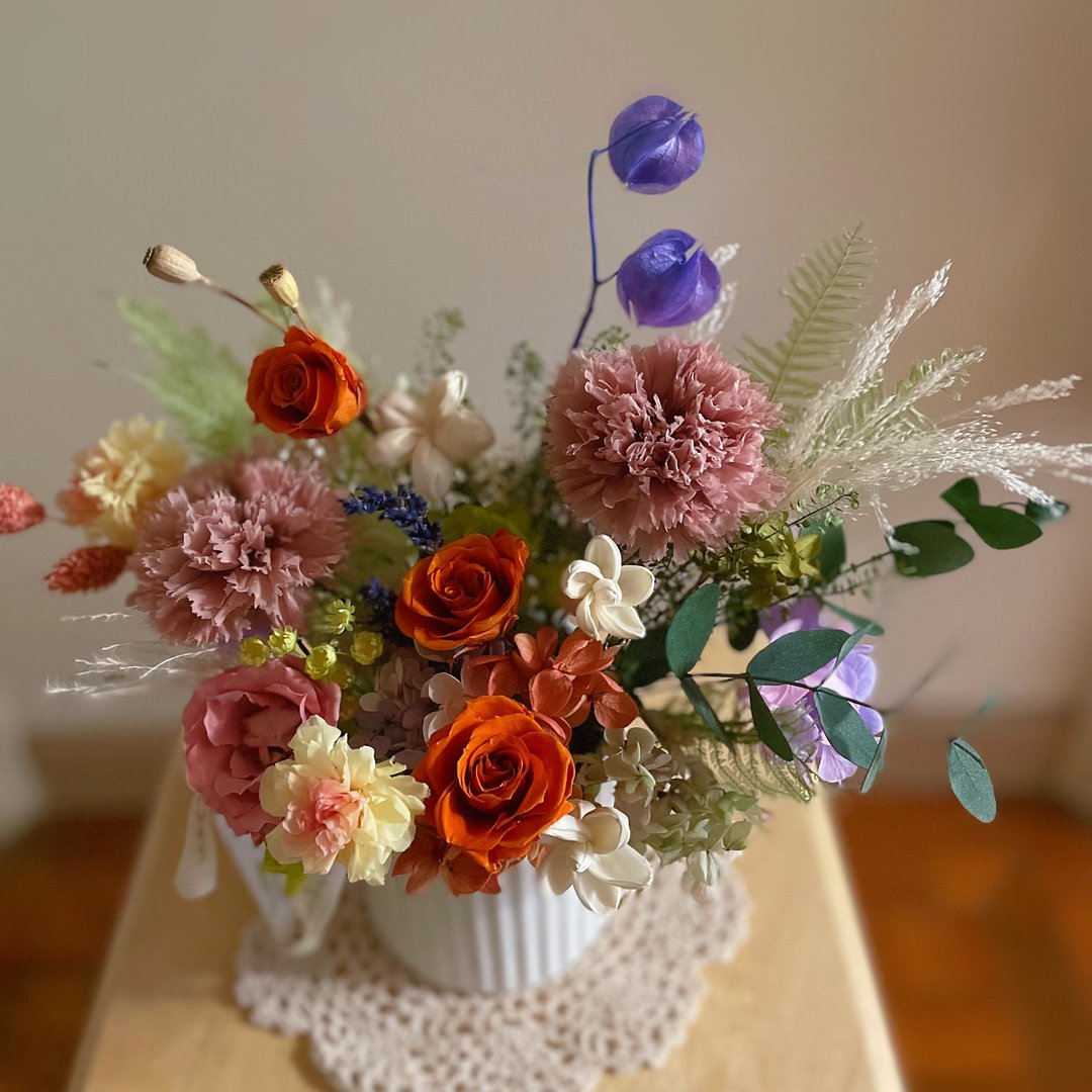 【花诉花艺】藕粉康乃馨永生桌花-/开幕花礼/升迁花礼/祝贺花礼 - 干燥花/捧花 - 植物．花 多色