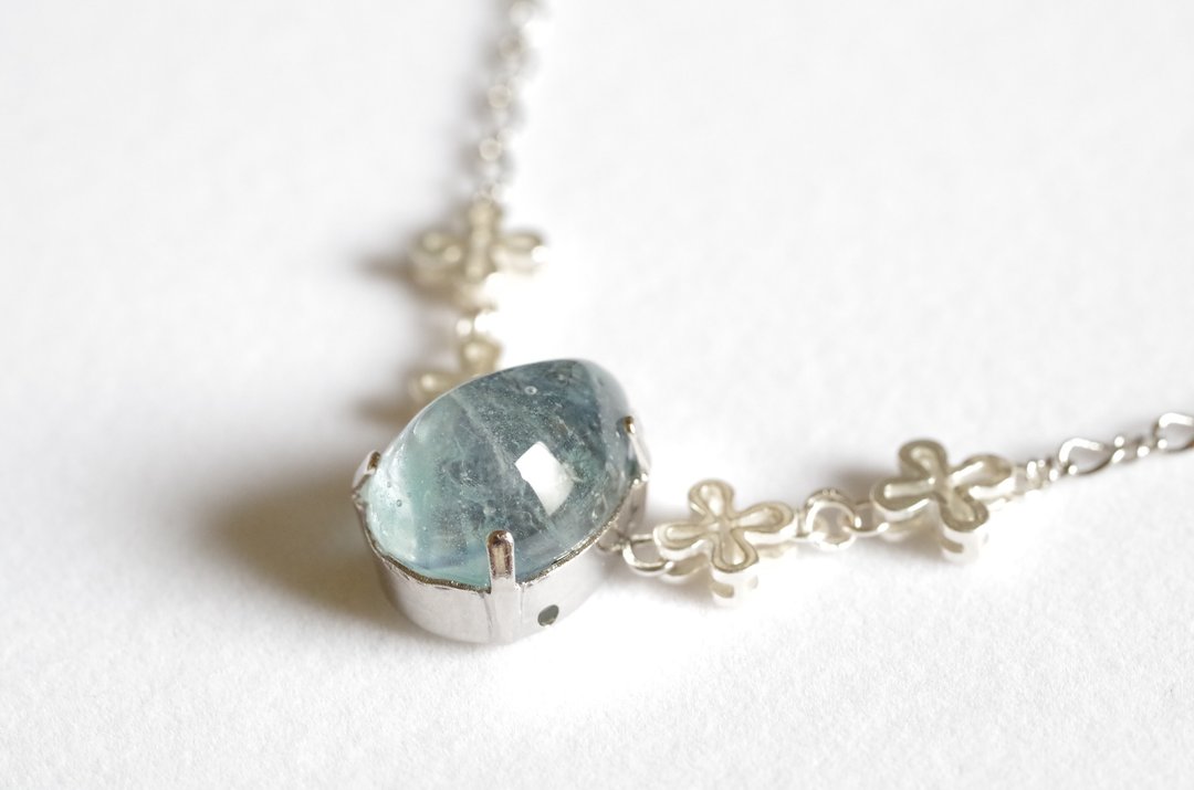 Cast glass drop necklace, Tamayura - 项链 - 玻璃 蓝色