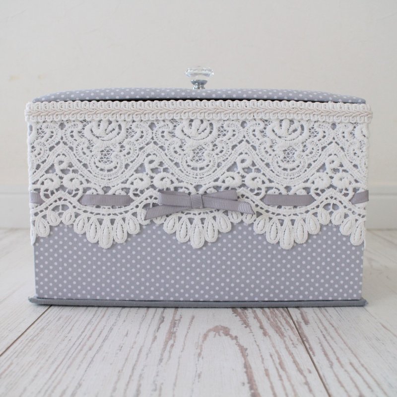 Mask case, show storage, French chic, elegant, gray dot, ribbon lace, mask box, mask stocker, accessory case, sanitary storage, napkin storage - 收纳用品 - 棉．麻 灰色