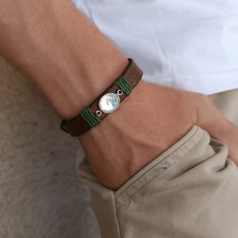 月光石皮革手环 纯银吊坠 橄榄绿蜡绳 - 手链/手环 - 真皮 咖啡色