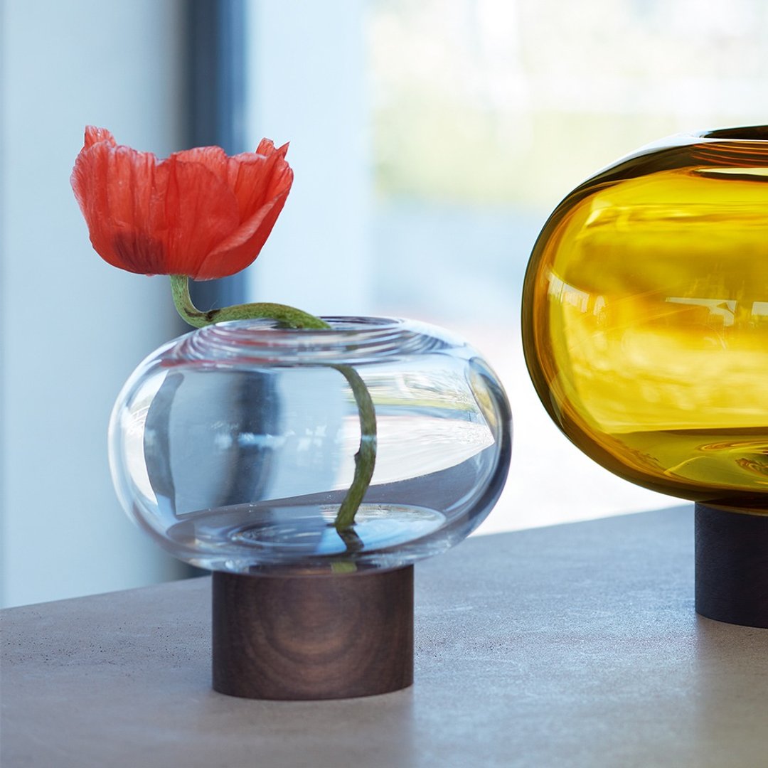 英国 LSA | Oblate 椭圆花瓶 /附胡桃木底座/Ø15 x H13.5cm - 花瓶/陶器 - 玻璃 透明