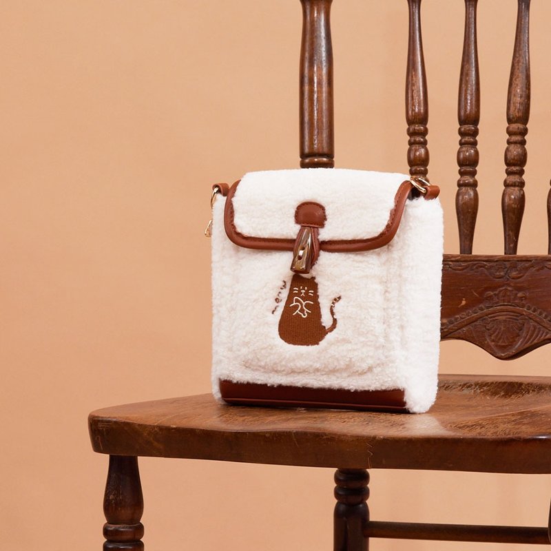 【Pawlaneta】Soil穿搭毛绒包-鱼鱼猫猫 - 侧背包/斜挎包 - 聚酯纤维 