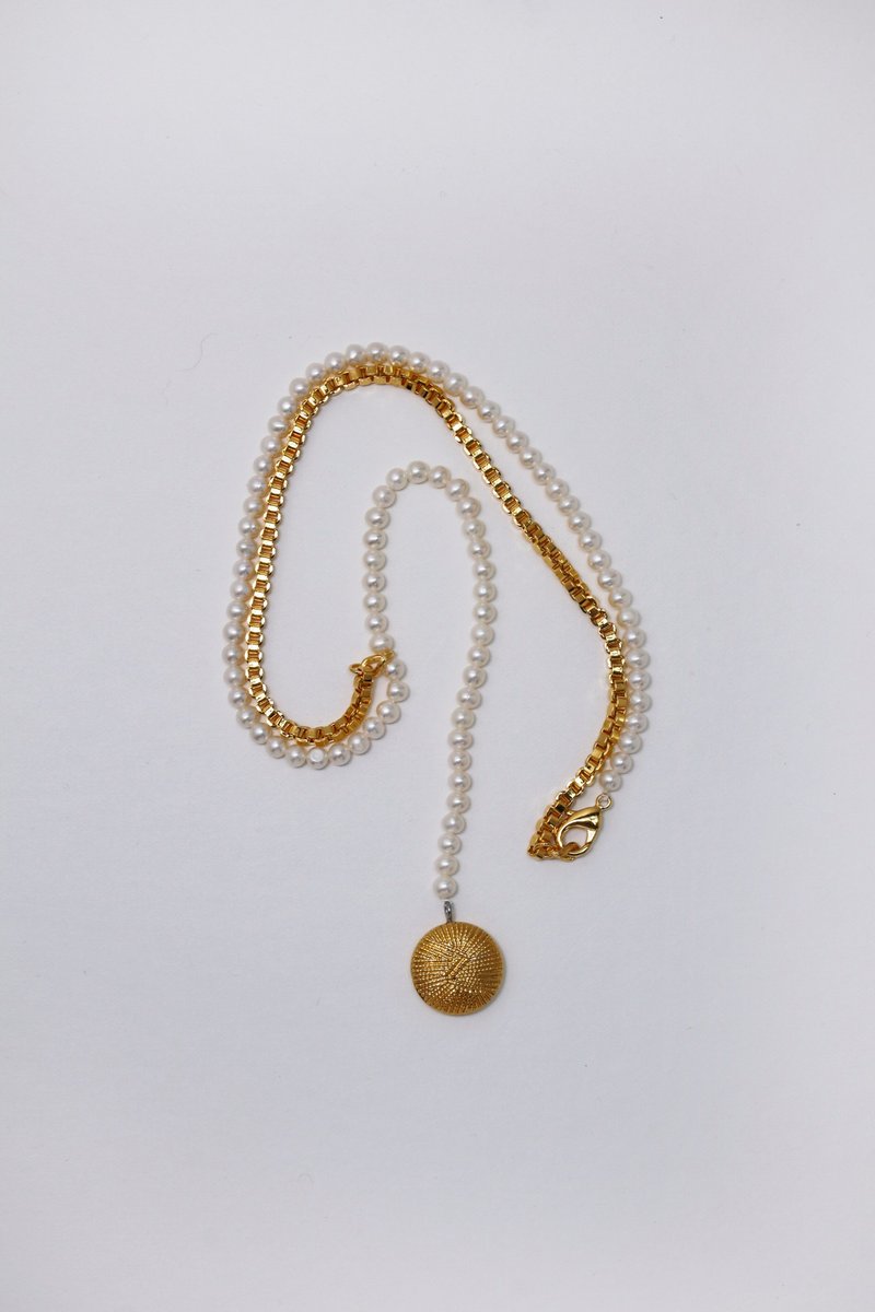 SWAY PEARL BUTTON NECKLACE-Lightning - 项链 - 珍珠 
