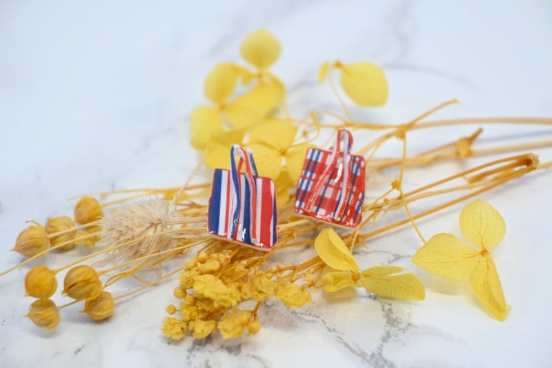 红白蓝胶袋耳环 - 耳环/耳夹 - 塑料 