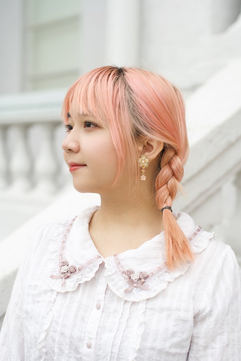 樱花の语系列 - 樱花吊坠水晶耳环 - 耳环/耳夹 - 其他材质 粉红色