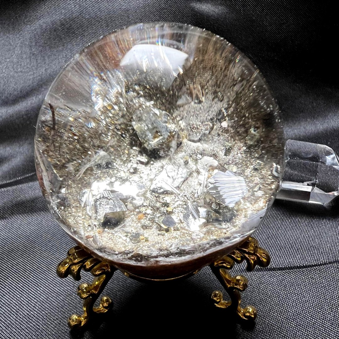 A:Triangle 时刻暖着自己 水晶球 一图一物 办公疗愈 l 黄铜矿 l - 摆饰 - 水晶 
