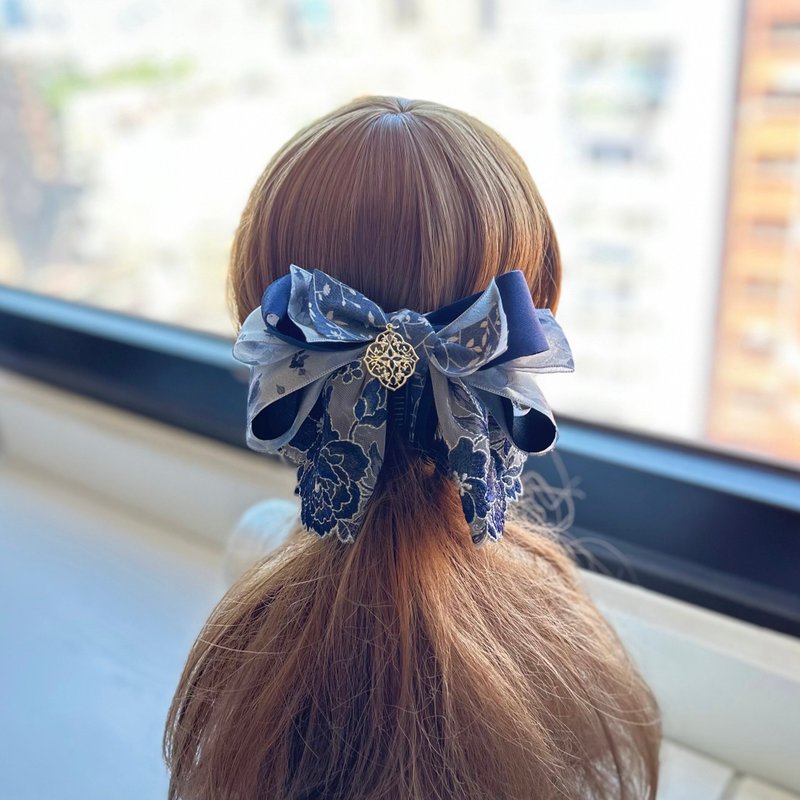 印花纱蕾丝蝴蝶结相交夹香蕉夹仙女夹发夹-深蓝灰色 - 发饰 - 其他材质 蓝色