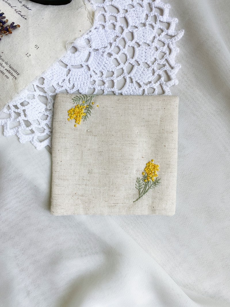 【芳小姐手作】金合欢刺绣杯垫 母亲节礼物 礼物 毕业礼物 - 摆饰 - 棉．麻 多色