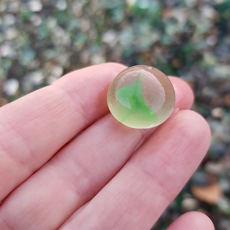 Beautiful sea glass. Great for jewelry P053 - 其他 - 玻璃 绿色