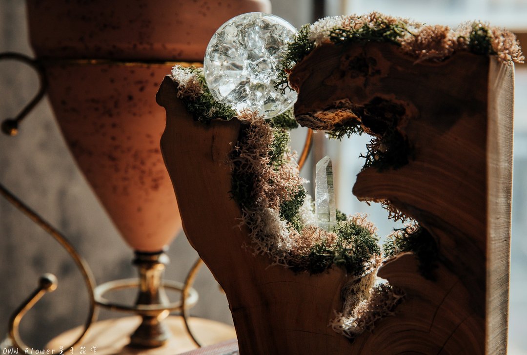 爆花水晶球/爆花晶/双尖水晶/永生花摆设/不凋花/微景观/原木艺术 - 摆饰 - 木头 透明