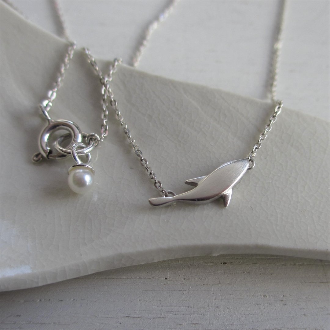 Moon Fish Silver Necklace - 项链 - 其他金属 银色