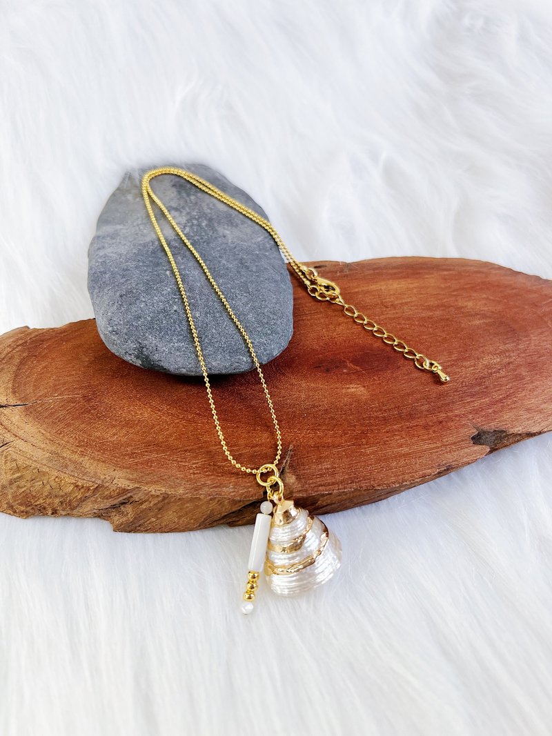 天然七彩银白三角镀金贝壳x贝珠 18k 原创手作小众 串珠项链 - 项链 - 贝壳 多色