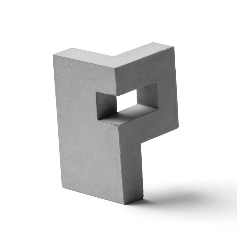 水泥字母 P - 摆饰 - 水泥 灰色