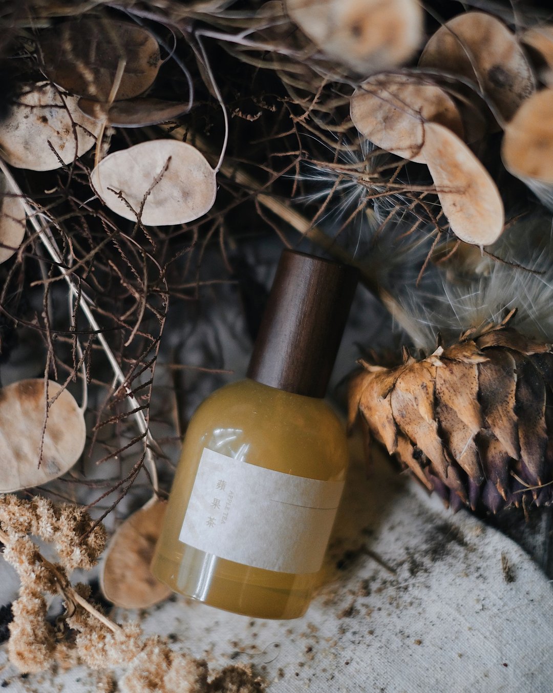 苹果茶 • 茶系列治愈香气 50ml 纯素天然喷雾 - 香薰/精油/线香 - 玻璃 红色