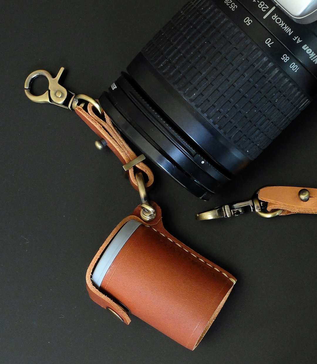 Film Bottle Case leather handcrafts Red Brown color - 皮件 - 真皮 咖啡色