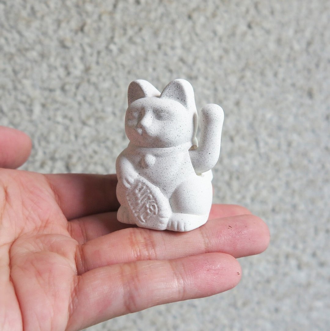 【永动系列】石来运转 平安招财猫 太阳能 - 摆饰 - 塑料 多色