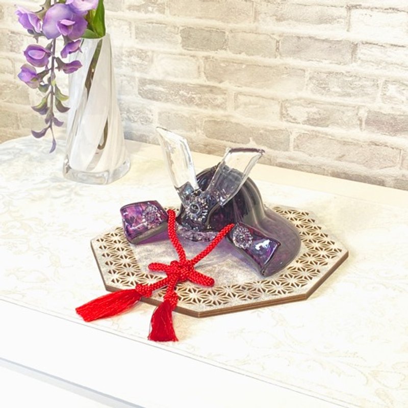 Glass helmet (grape color), small size, design suitable for both Japanese and Western styles Comes with a presentation box: Boy's Festival - 摆饰 - 玻璃 