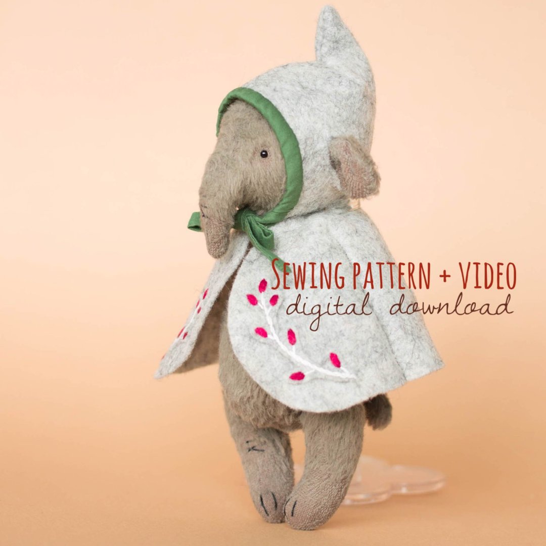 Mini Cape With Hood Sewing Pattern PDF + Video Tutorial For Doll Or Teddy Bear - 手工艺教程/工具书 - 其他材质 