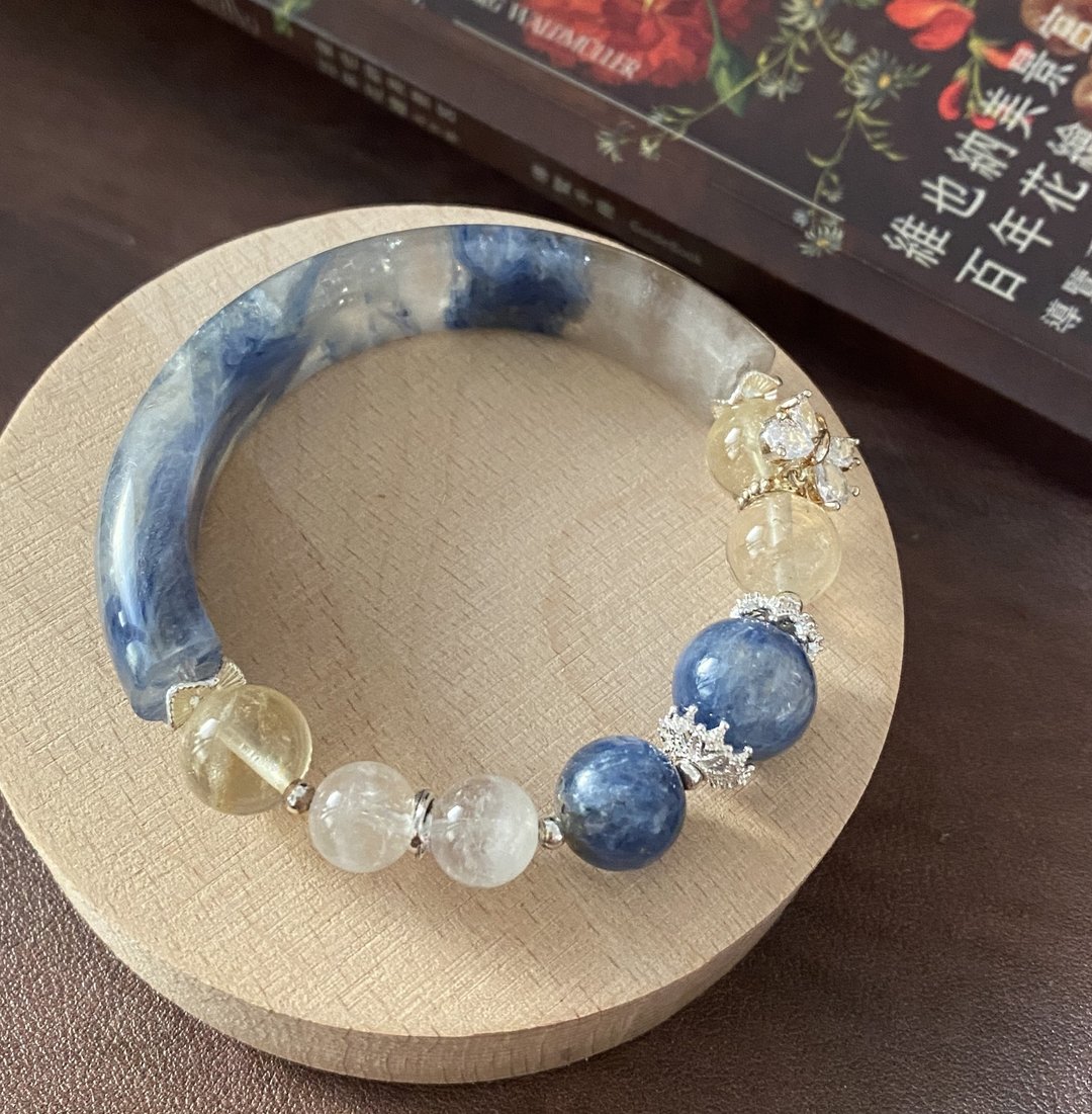 ʚ(圆的兔几)ɞ水晶半镯 ๑蓝晶石 - 手链/手环 - 水晶 蓝色