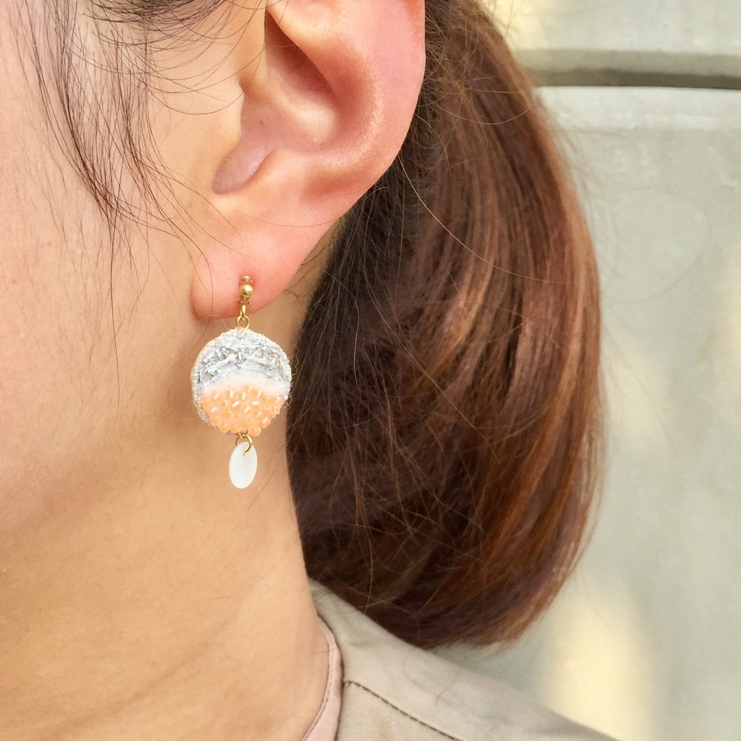 Earring / mango shaved ice / one ear - 耳环/耳夹 - 绣线 橘色