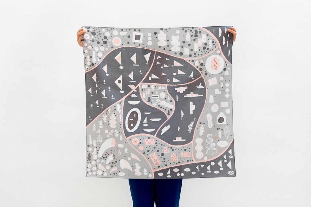 Stockholm Grey Furoshiki Scarf - 丝巾 - 棉 银色