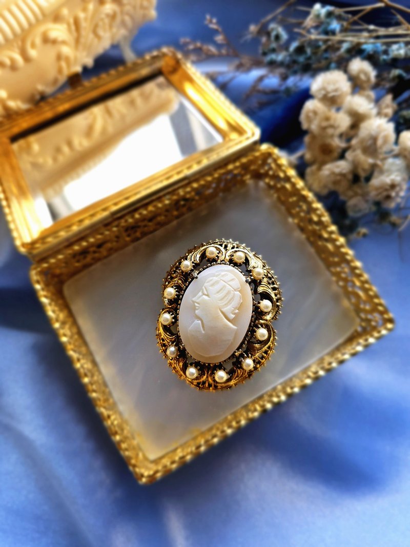 FLORENZA华丽珍珠浮雕贝雕仕女cameo胸针/坠饰/美国西洋古董饰品 - 胸针 - 其他金属 