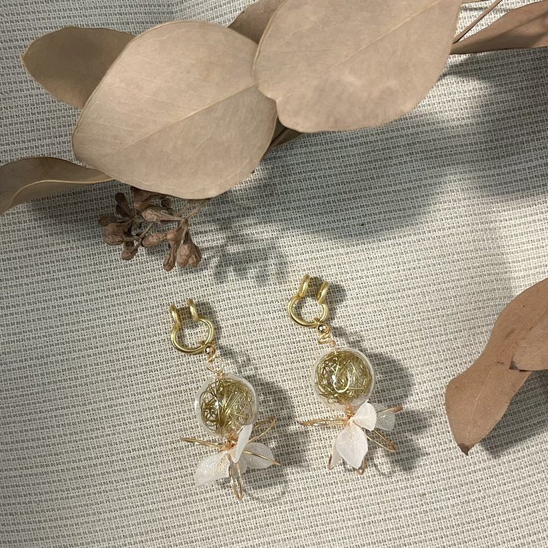 玻璃球小天使 | 不凋花款 - 耳环/耳夹 - 其他材质 白色