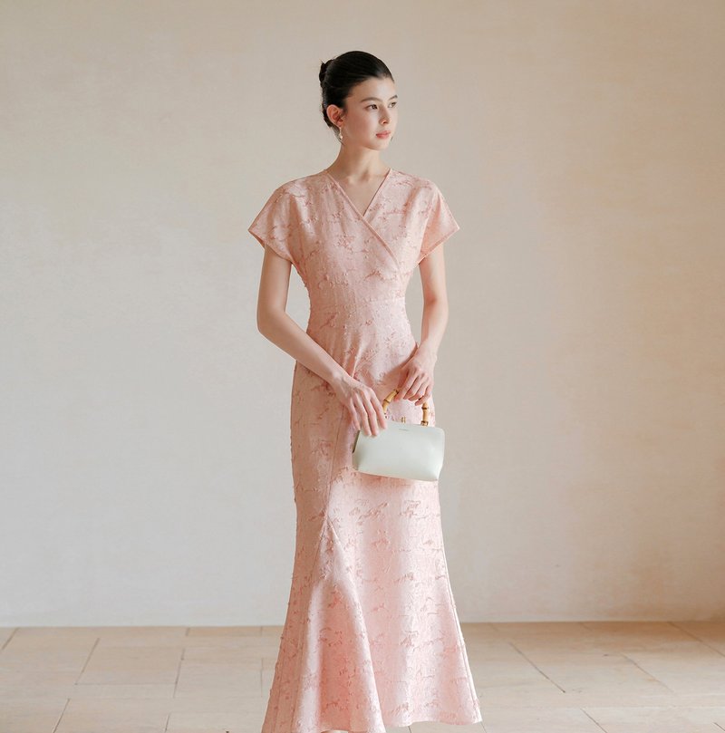 【樱花粉】新中式复古中国风 人丝剪花/改良旗袍 - 旗袍 - 其他材质 粉红色