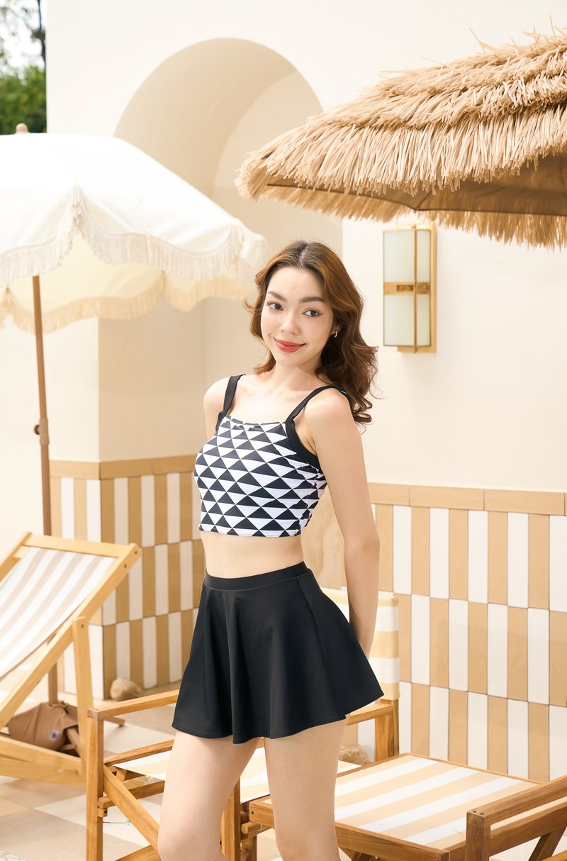 A day at the beach (b&w) two pieces swimsuit - 女装泳衣/比基尼 - 其他材质 黑色