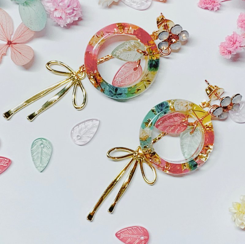 永生花x琉璃叶子x蝴蝶结 耳针两戴式 撞色疗愈系耳环 无痛耳夹 - 耳环/耳夹 - 树脂 多色
