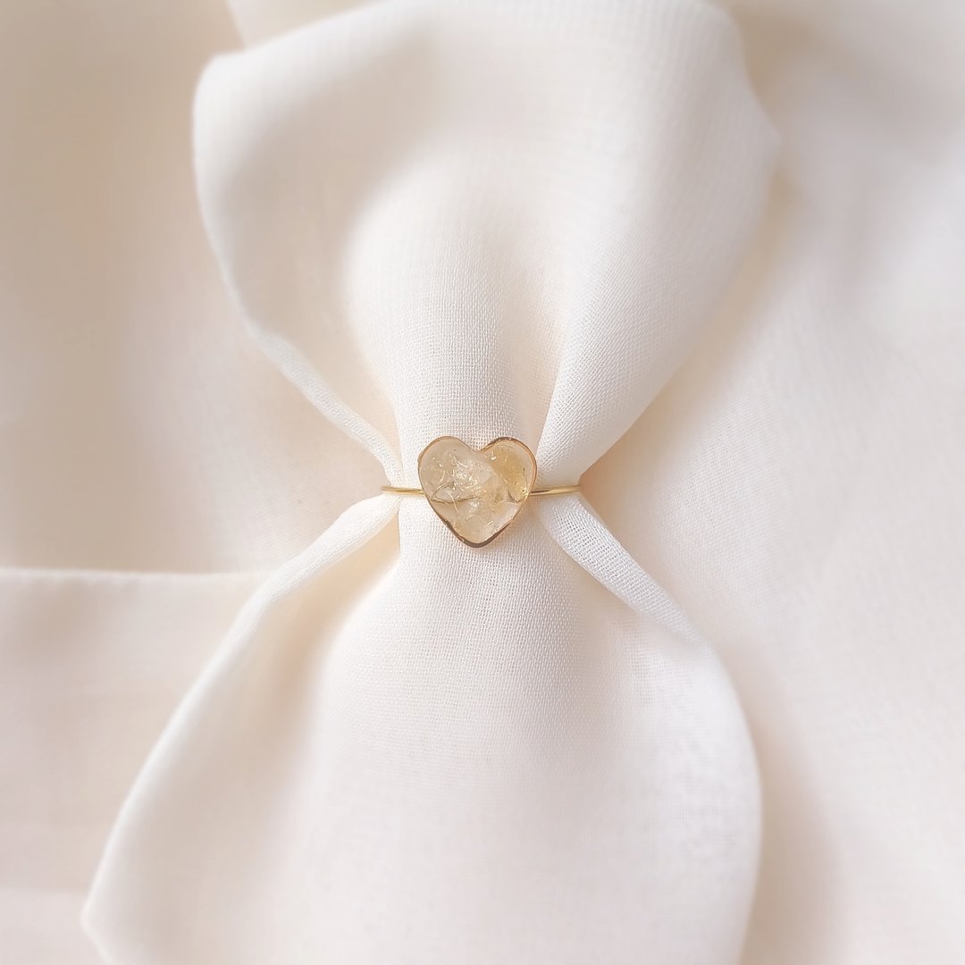 petit heart ring 天然石爱心戒指 NO.06 ( 黄水晶・FREE SIZE ) - 戒指 - 石头 黄色