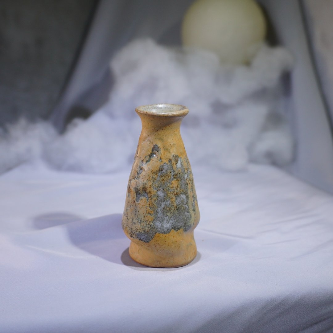 穗雨造型花器 - 花瓶/陶器 - 陶 多色
