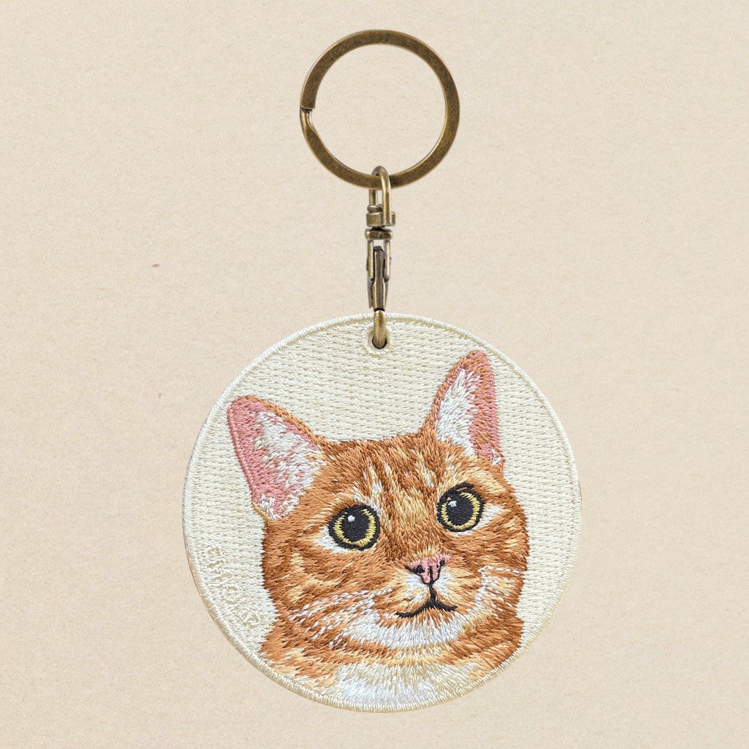 EMJOUR 双面刺绣吊饰 - 橘猫 | 仿真刺绣 - 吊饰 - 绣线 蓝色