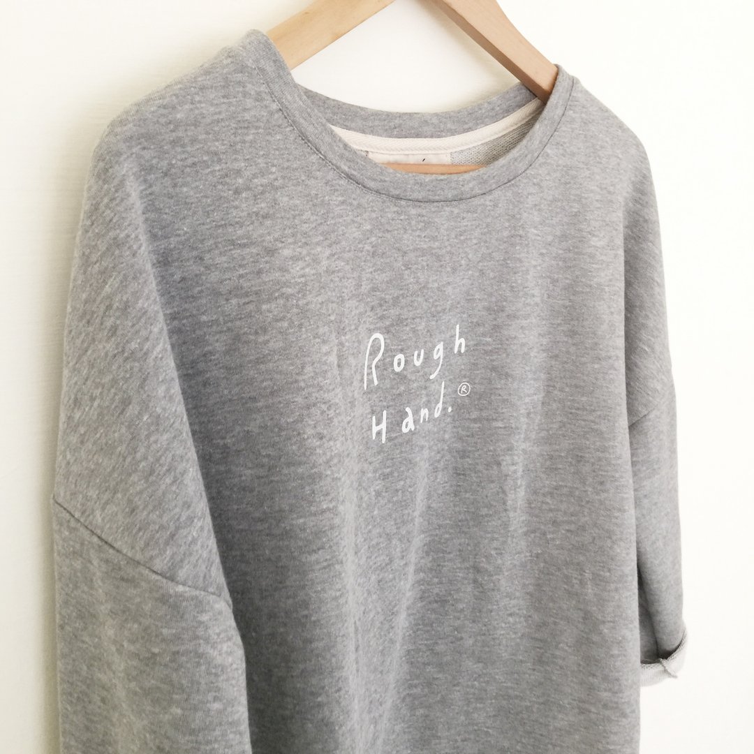 R.H. clothes /  R.H. logo绢印宽宽舒服上衣 / 麻花灰 - 女装上衣 - 纸 灰色