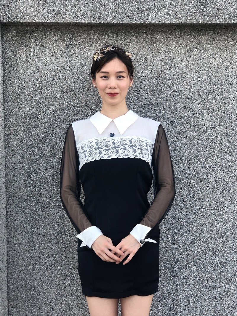 白领上胸蕾丝小洋装 - 洋装/连衣裙 - 其他材质 