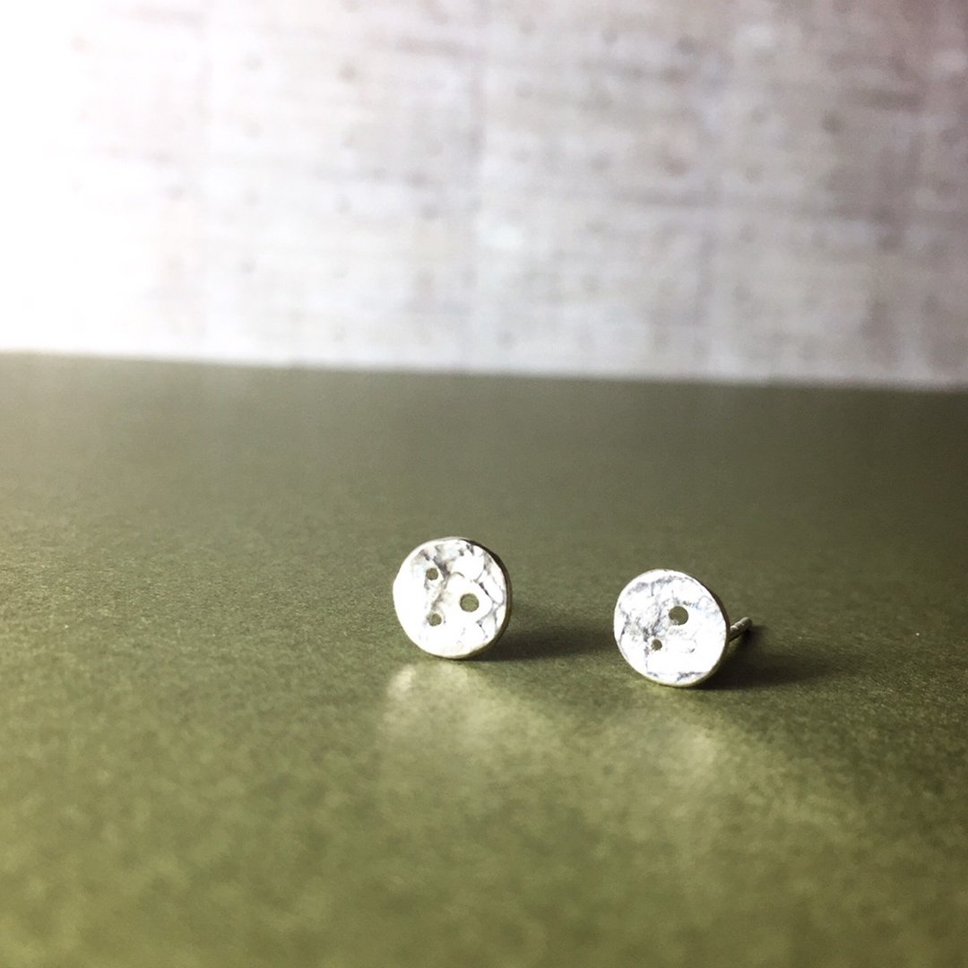 MIH 金工首饰 | 小星球 纯银耳环 sterling silver earrings - 耳环/耳夹 - 纯银 银色