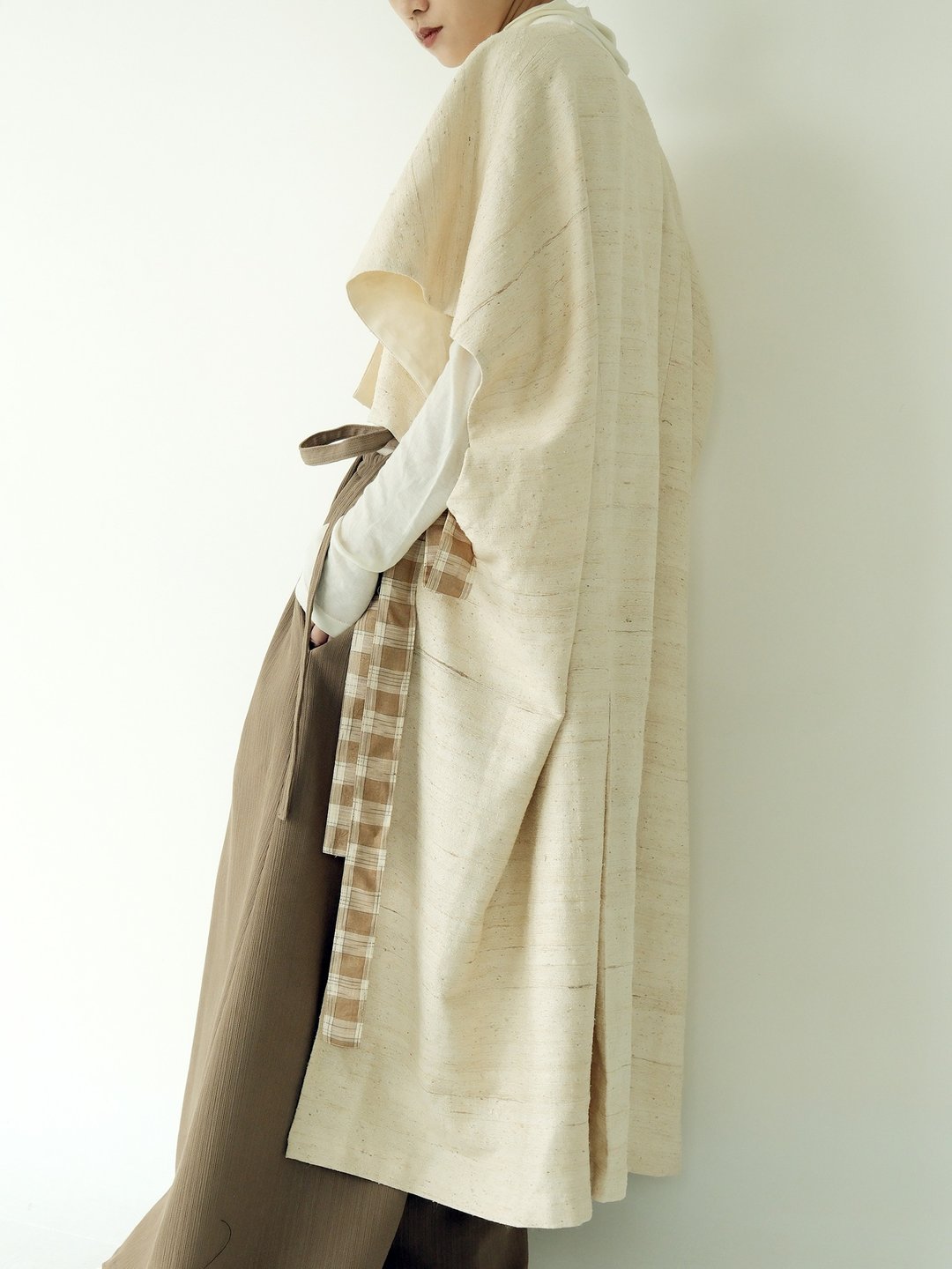 川 衣 WEAR BEING  前短后长绑带两穿式上衣洋装 米麻粗蚕丝 - 洋装/连衣裙 - 棉 白色