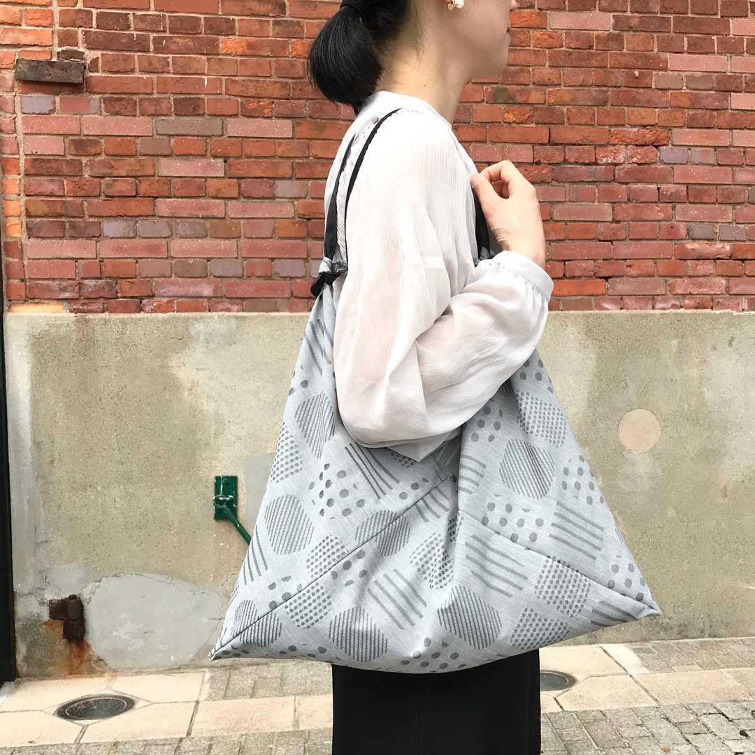 吾妻袋 购物袋 手提包 播州织款-灰色 M size - 手提包/手提袋 - 棉．麻 灰色