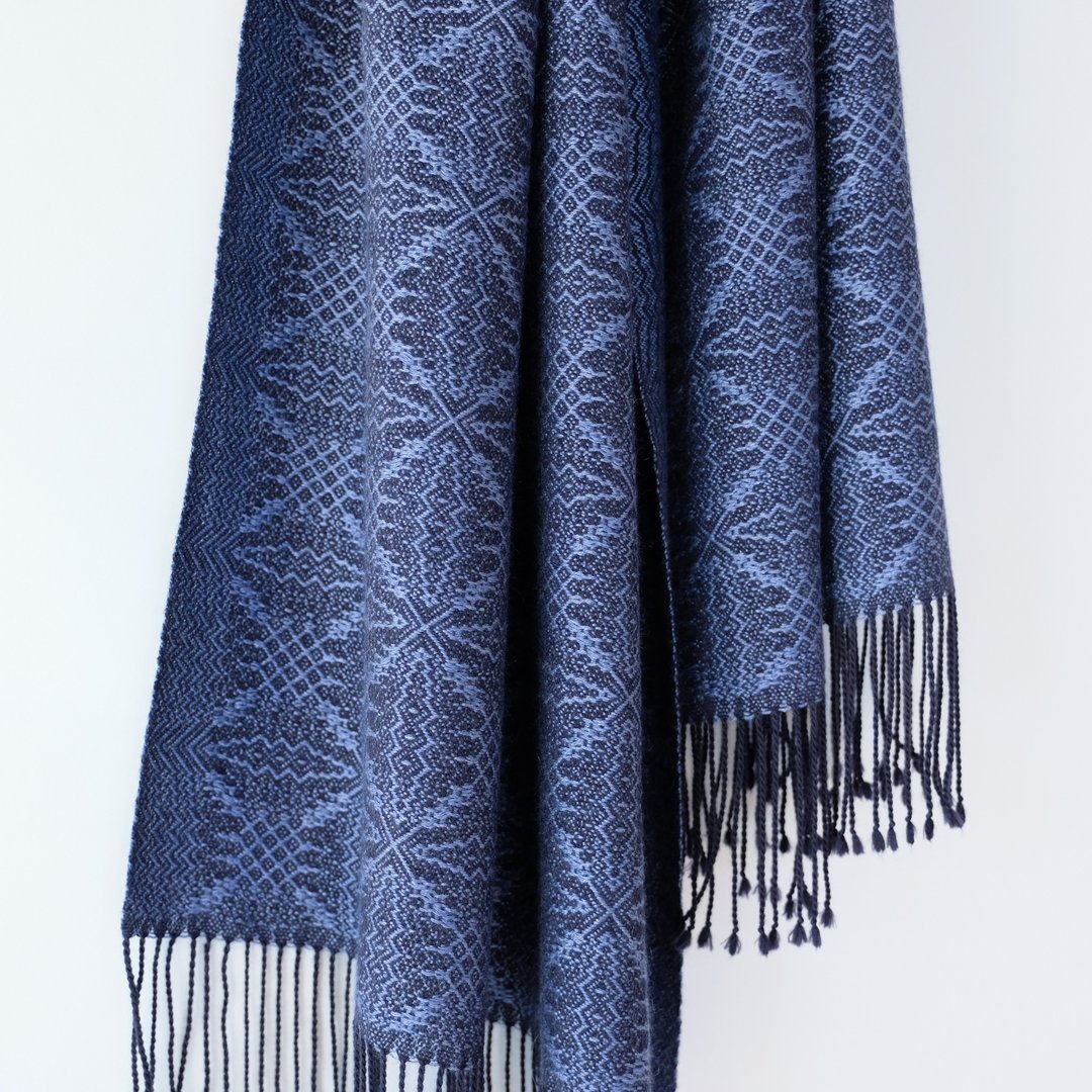 Cashmere 手工编织喀什米尔丝绸披肩【柊华06】 - 围巾/披肩 - 丝．绢 蓝色