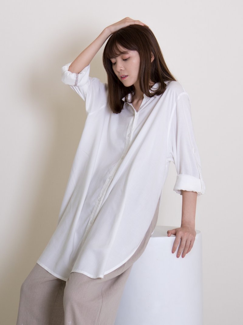 侧岔衬衫 白 - 女装衬衫 - 棉．麻 白色