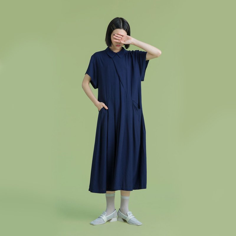 tan tan / 深蓝点点打褶洋装 - 洋装/连衣裙 - 棉．麻 蓝色