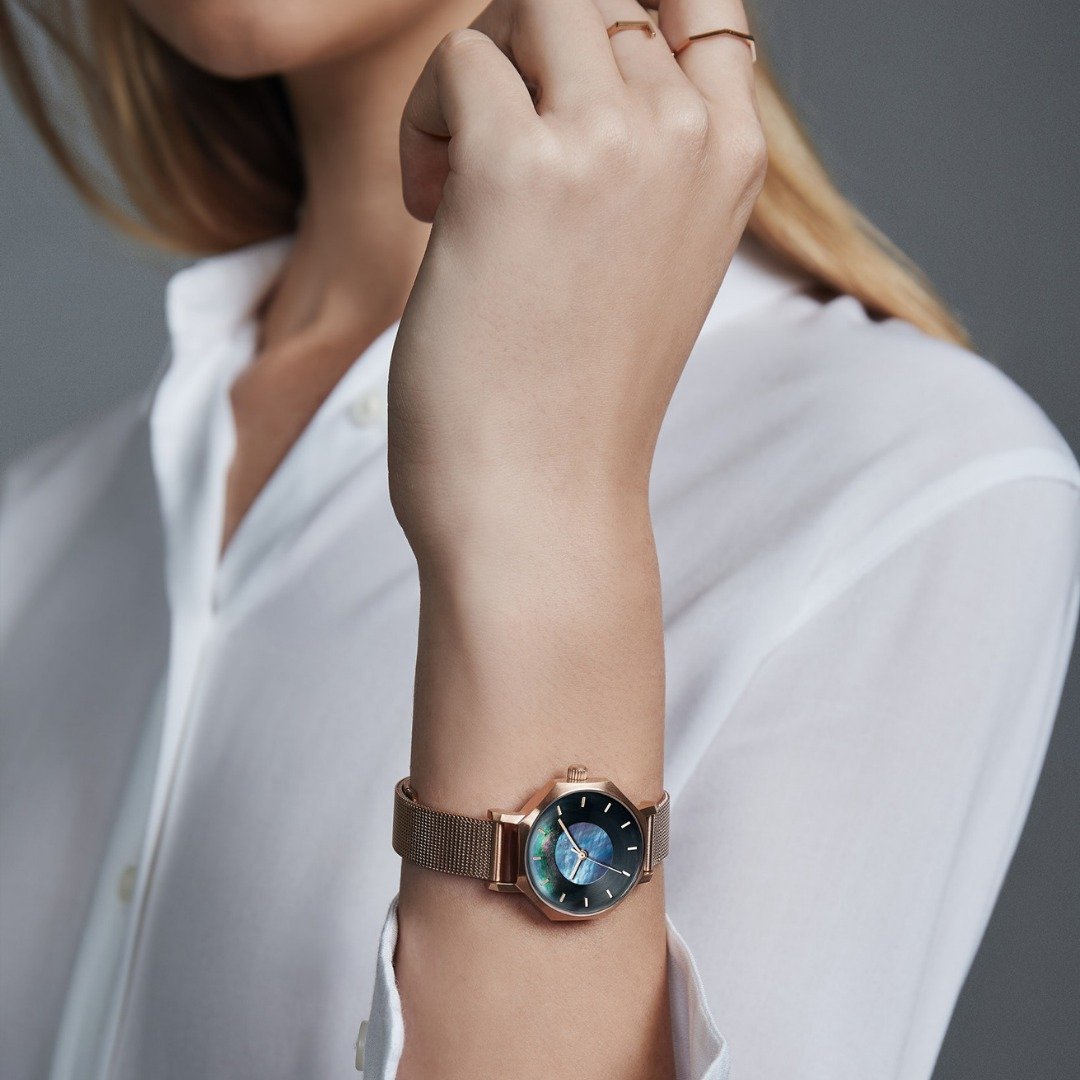 Volare Mother Of Pearl 珍珠黑色钢带手表 28mm - 女表 - 不锈钢 黑色