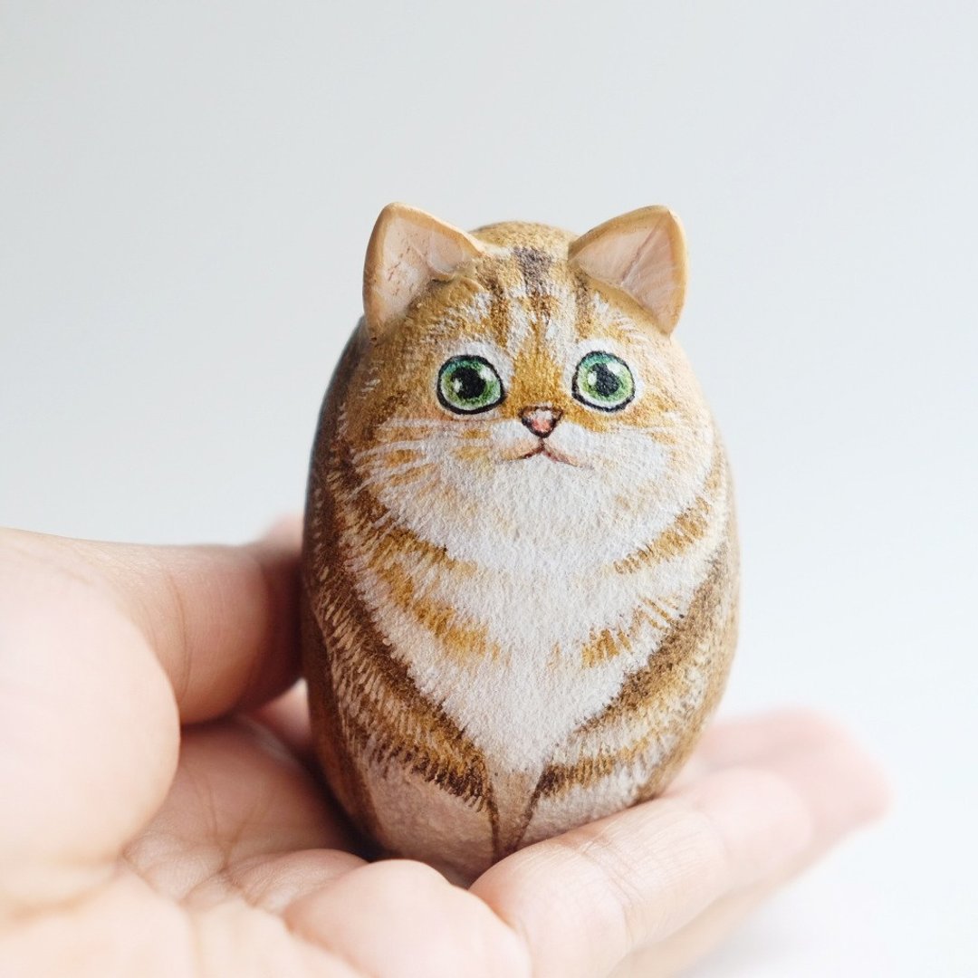 猫手拉在石头上 - 摆饰 - 石头 橘色