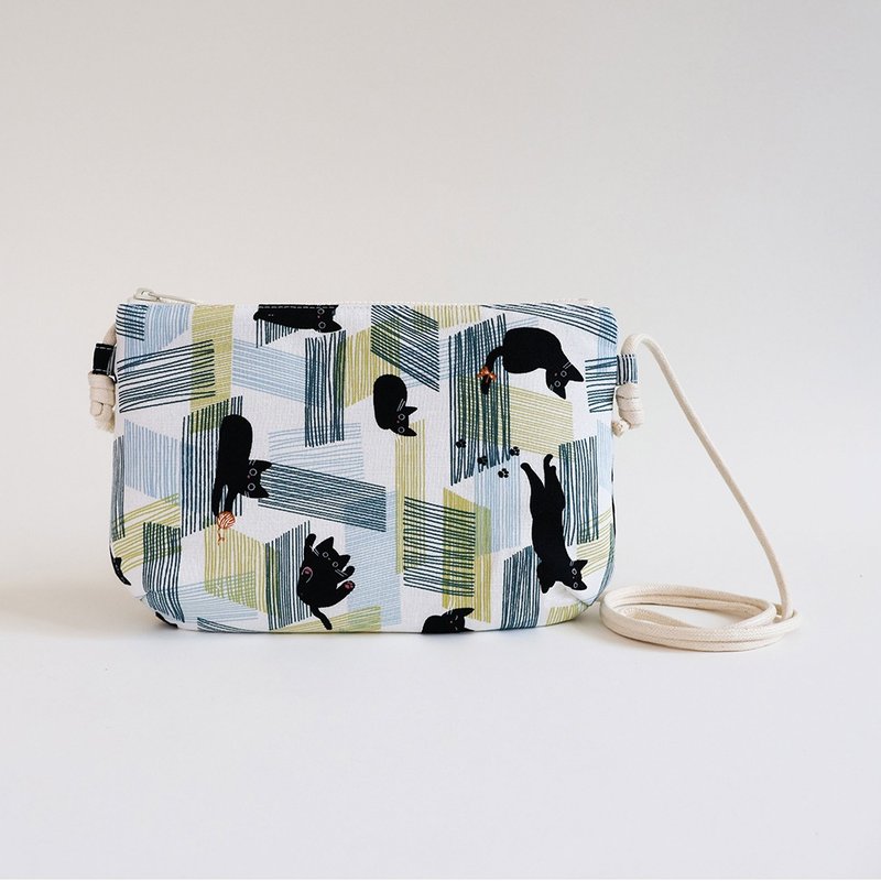 手工车缝制淘气小黑猫随身小斜肩背布包 - 侧背包/斜挎包 - 棉．麻 多色