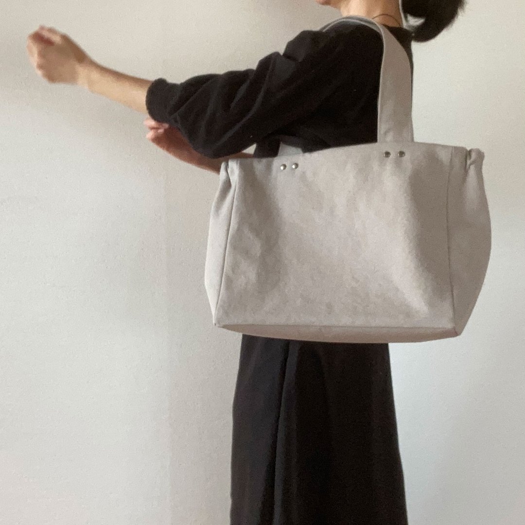 Gathered Tote Bag　Magazine    canvas　 Light gray    A4　Shoulder bag - 手提包/手提袋 - 棉 灰色