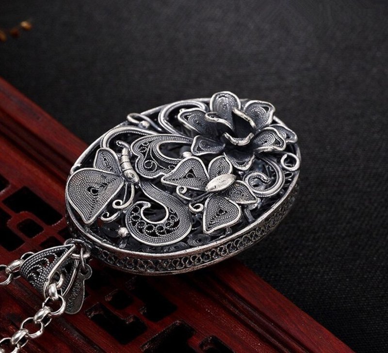 Real 999 Fine Thai Silver Women Vintage Filigree Jewelry Handmade Butterfly - 长链 - 纯银 银色