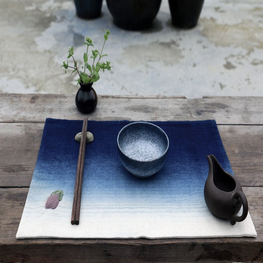 倚山人|手工织布传统蓝染渐变餐垫手绣立体绣纯棉茶垫杯垫隔热垫 - 餐垫/桌巾 - 棉．麻 