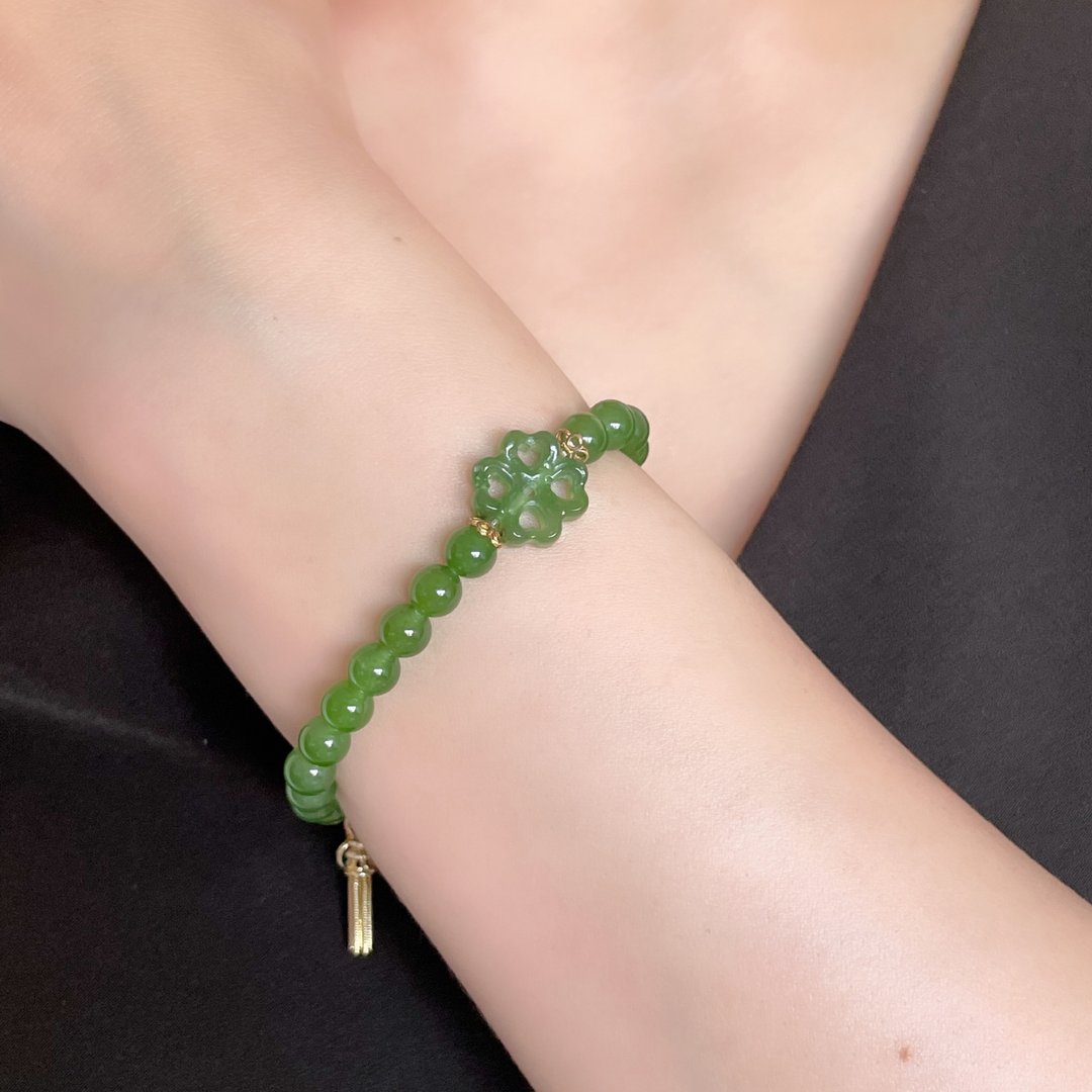 手工雕刻碧玉 幸运手环 【幸运草】 - 手链/手环 - 玉石 绿色