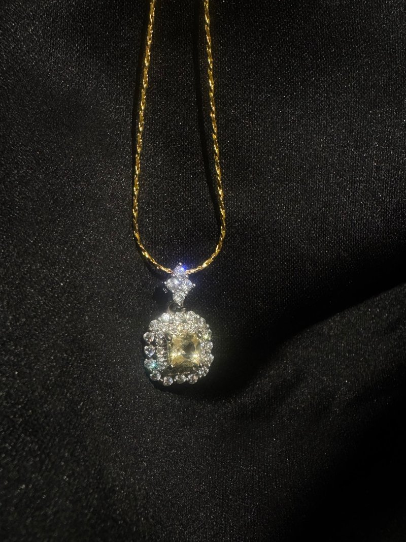 小闪亮 。招财好运 Citrine Necklace 黄水晶 项链 锁骨链 - 锁骨链 - 半宝石 黄色