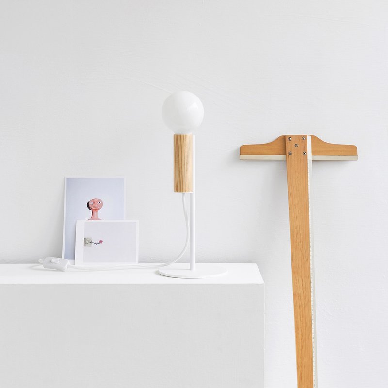 CHERRY Table Lamp | 木制磁性吸附桌灯 | 原木 - 灯具/灯饰 - 其他材质 卡其色